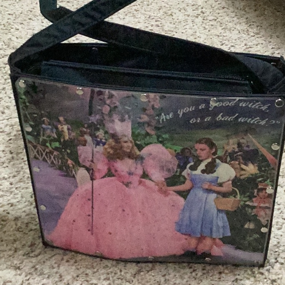 Wizard of Oz purse - Picture 2 of 5